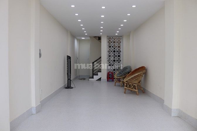 Bán Nhà đẹp- Mặt tiền Phan Đình Phùng, P. Cầu Kiệu, TPHCM