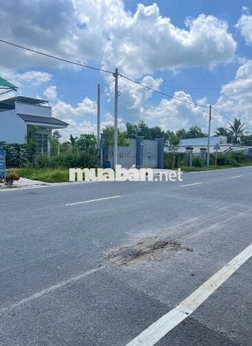 Bán Nhà Mặt Tiền Đường Tỉnh Lộ 7 Thích Hợp Kinh Doanh Giá 900TR