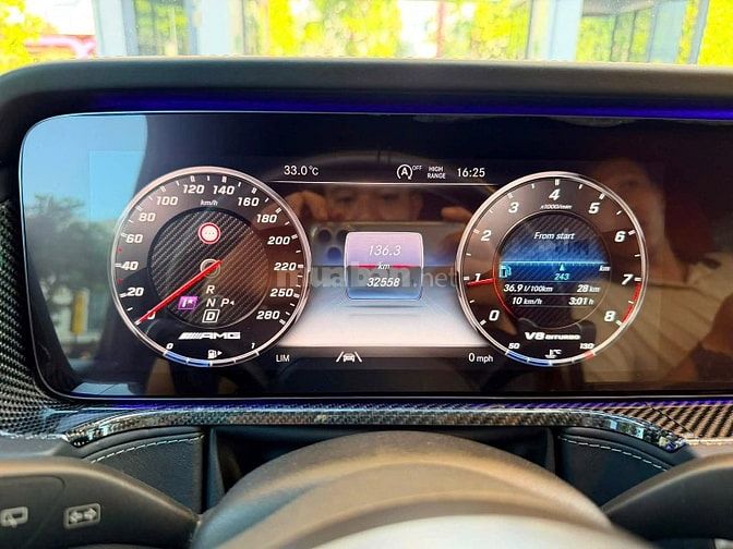 Bán xe Mercedes Benz G63 AMG, sản xuất 2021, màu xám nhám, xe mới đẹp
