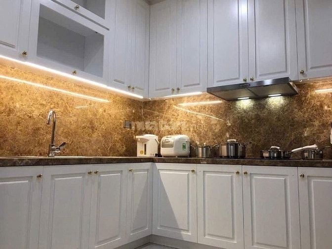 Căn 2PN nội thất y hình Nơ Trang Long tầng cao 2,2 tỷ sổ sẵn bao phí