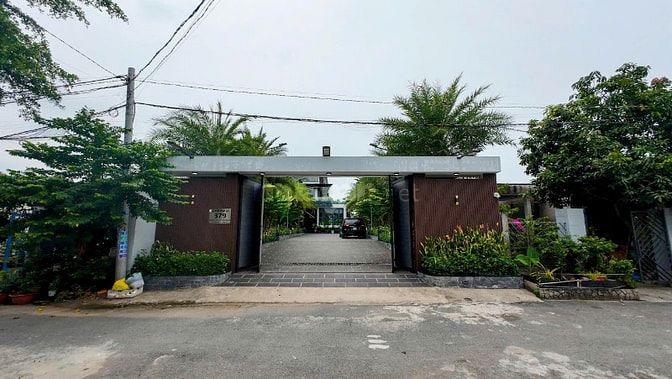 CẦN BÁN BIỆT THỰ SÂN VƯỜN CAO CẤP – HỒ BƠI RIÊNG TẠI TRUNG TÂM ĐỨC HÒA