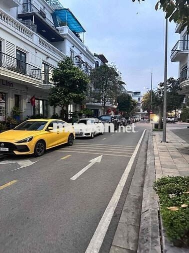 MG MG5 Lux 2023 Vàng 44000 km