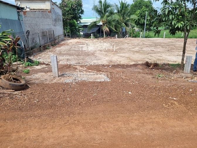 Đất thổ cư 2 mặt tiền. view kênh đông, Ngay KCN Phước Đông. 390tr 