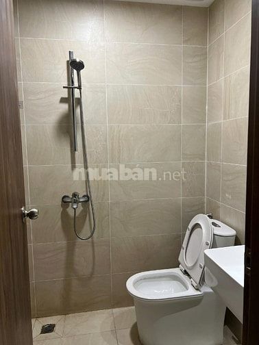 HOT! Bán 2PN tầng cao thoáng, view hồ bơi mát mẻ giá tốt 2 tỷ 265