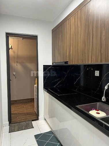HOT! Bán 2PN tầng cao thoáng, view hồ bơi mát mẻ giá tốt 2 tỷ 265
