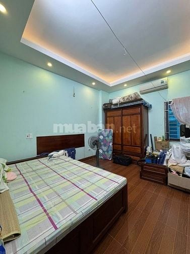 Phố ngọc Thuỵ - Long Biên – ÔTo - 71 M2 – 4 T– MT 4 M – Giá 14.5 Tỷ.  