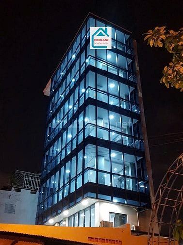 🔥 CHO THUÊ TÒA NHÀ MẶT TIÈN QUỐC LỘ 13, P.26,BÌNH THẠNH_DT: 15 x 15