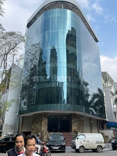 Cho thuê mặt bằng kinh doanh mặt phố Dịch Vọng Hậu 250m/sàn  mt 40m