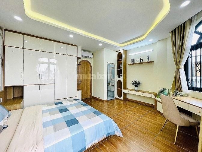 SIÊU PHẨM XÂY MỚI ĐẲNG CẤP-SANG TRỌNG SÁT BÊN EMART PHẦN HUY ÍCH.