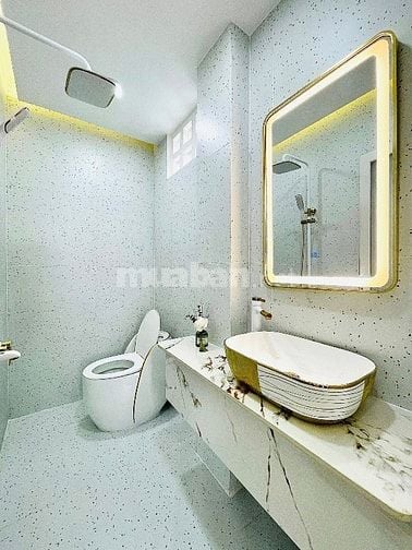 SIÊU PHẨM XÂY MỚI ĐẲNG CẤP-SANG TRỌNG SÁT BÊN EMART PHẦN HUY ÍCH.
