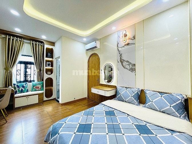 SIÊU PHẨM XÂY MỚI ĐẲNG CẤP-SANG TRỌNG SÁT BÊN EMART PHẦN HUY ÍCH.