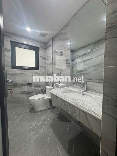 CHO THUÊ TOÀ NHÀ MẶT TIỀN 181 NGUYỄN XÍ  ĐẦY ĐỦ THANG MÁY - PCCC