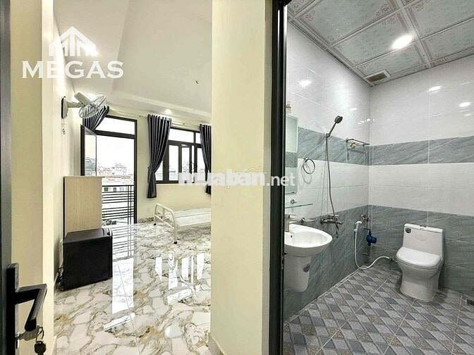Cam Kết Như Hình Cuối Lê Văn Thọ - Phòng Ngủ Ban Công
