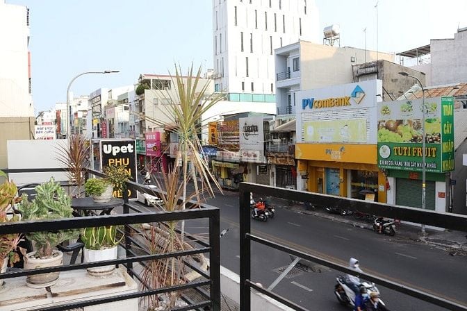 Bán Nhà Mặt tiền 56 Phan Đình Phùng, P. Cầu Kiệu, TPHCM