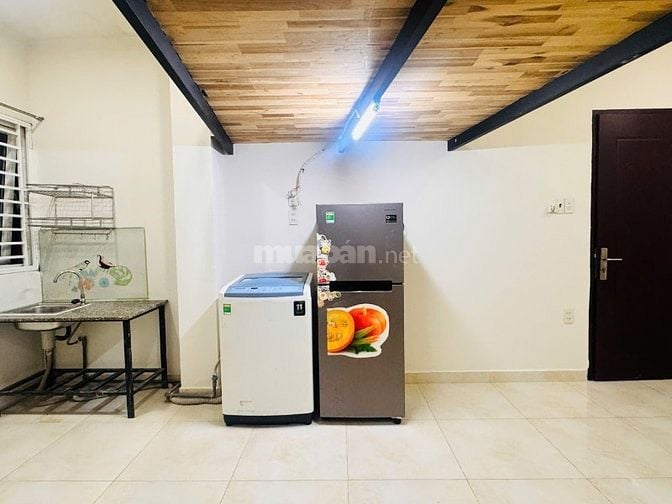 Cho thuê phòng căn hộ cao cấp mới 100% mặt tiền Võ Văn Kiệt, tiện nghi