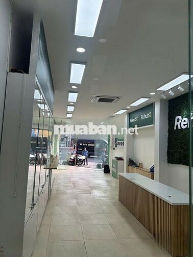 Ngã 4 Hàng Xanh!  Mặt Tiền Điện Biên Phủ 5x25m nở hậu 7m NgayVòngXoay