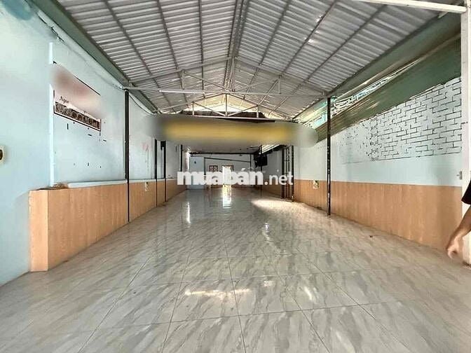 Cho thuê mặt bằng ngang 6 gần ngay ngã 3 Nam Sanh Thích Quảng Đức