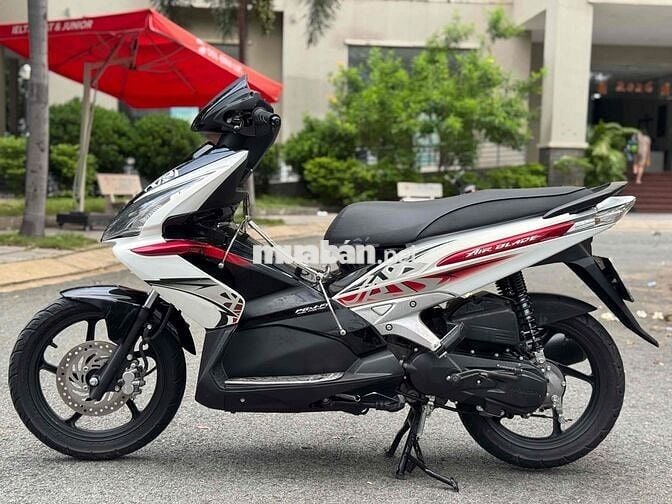 Honda Airblade 2009 Trắng Fi lên thái chính chủ