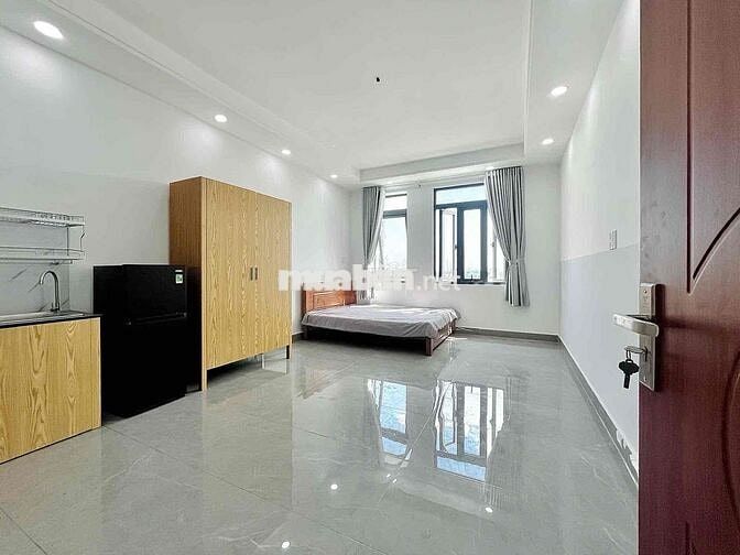 TRỐNG SẴN SIÊU PHẨM STUDIO CỬA SỔ TRỜI - THANG MÁY NGAY NGÃ TƯ GÒ MÂY