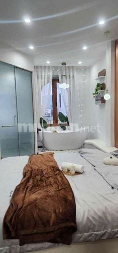 BÁN NHÀ PHỐ HOÀNG DIỆU 73MV 3 TẦNG 3 PHÒNG NGỦ 4WC NHỈNH 8 TỶ 
