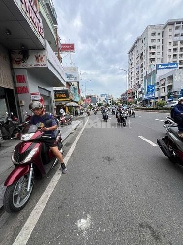Cho Thuê Mặt Tiền Đường Lê Đại Hành, Phường 11, Quận 11, Giá Rẻ