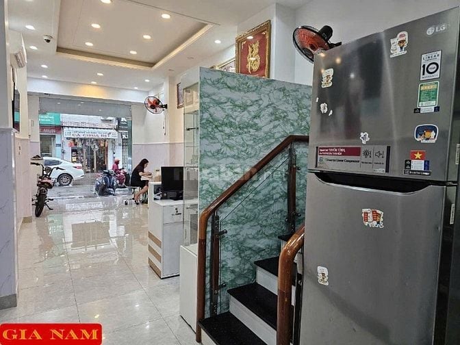 BÁN NHÀ GÓC 2 MẶT TIỀN : 176 NGÔ QUYỀN + VĨNH VIỄN - P. 8 - Q. 10 -HCM
