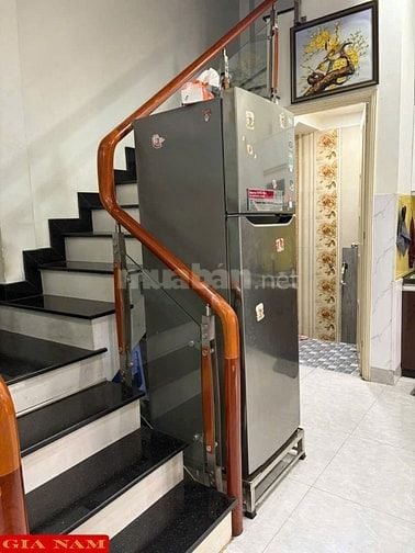 BÁN NHÀ GÓC 2 MẶT TIỀN : 176 NGÔ QUYỀN + VĨNH VIỄN - P. 8 - Q. 10 -HCM