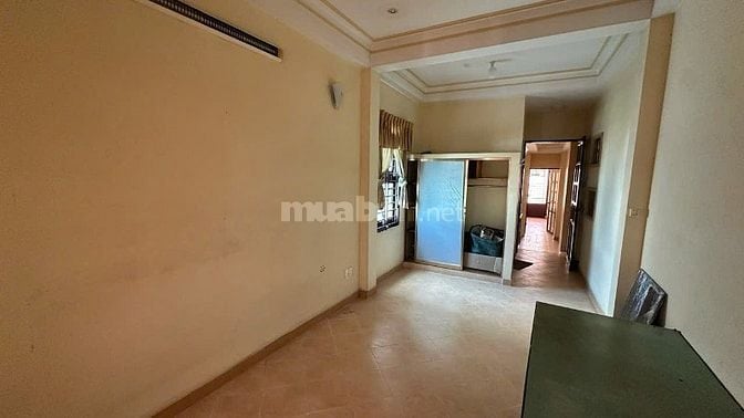 CHO THUÊ NHÀ NGUYÊN CĂN 260M² HẺM CMT8 QUẬN 10 – 5 PHÒNG – SÂN THƯỢNG 