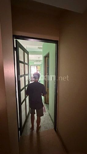 CHO THUÊ NHÀ NGUYÊN CĂN 260M² HẺM CMT8 QUẬN 10 – 5 PHÒNG – SÂN THƯỢNG 