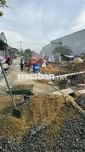 GIA ĐÌNH CẦN BÁN LÔ ĐẤT FULL THÔ CƯ DT:  5 X 20 ĐƯƠNG BÊTÔNG 6M THÔNG