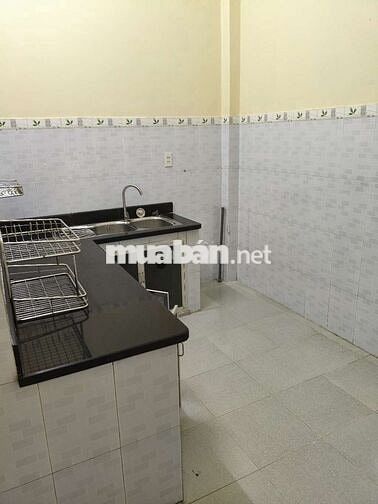 4x17 có 2pn mới sơn sửa gần tân bình, gò vấp hẻm ô tô