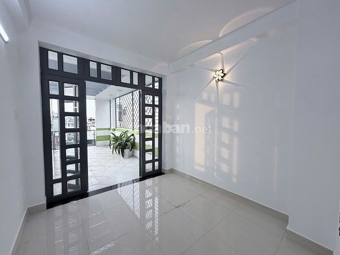 Hẻm xe tải thông Tô Hiến Thành Quận 10. 5 Tầng, giá 12,2 Tỷ