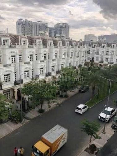 26.8TR.CHO THUÊ BIỆT THỰ COMPOUND SÁT BÊN GIGAMALL.1 HẦM 1 TRỆT 3L
