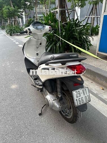 Piaggio Fly ie phu xăng điện tử