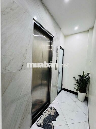 Nhà Trung Tâm Phố Ngọc lâm , Gara ô tô , Thang máy , Full Nội Thất