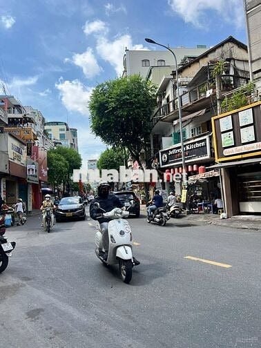 CHO THUÊ MB TRỆT - KHU VỰC ĐÔNG ĐÚC - 70m2 - QUẬN 1