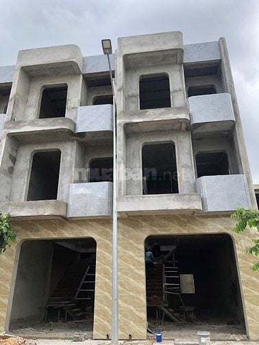 NHÀ PHỐ PHƯỜNG KHÁNH BÌNH NGAY VÒNG XOAY KIM HẰNG LIỀN KỀ KHU CÔNG NGH