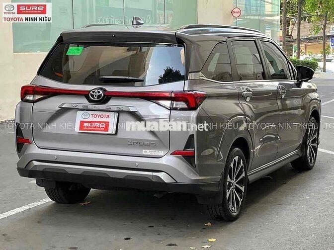 Toyota Veloz Cross Top 2024 Bạc