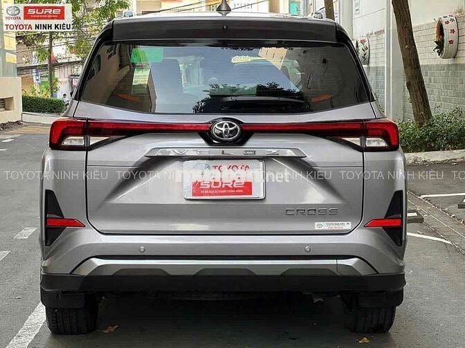 Toyota Veloz Cross Top 2024 Bạc
