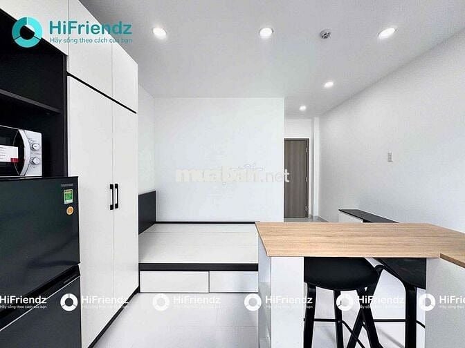 STUDIO BAN CÔNG FULL NỘI THẤT - MÁY GIẶT RIÊNG TRUNG TÂM Q10