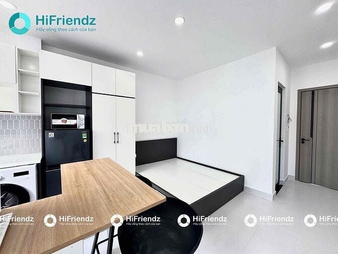 STUDIO BAN CÔNG FULL NỘI THẤT - MÁY GIẶT RIÊNG TRUNG TÂM Q10
