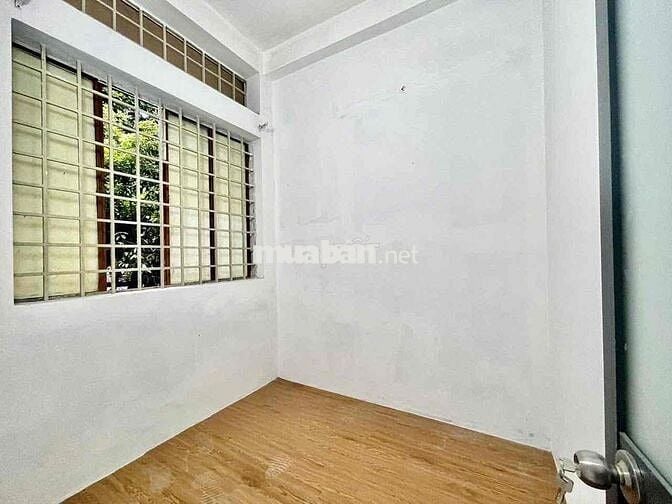 TRỐNG SẴN CĂN HỘ 2PN CÓ BANCOL SIÊU RỘNG GIÁ RẺ GẦN ĐẠI HỌC VĂN HIẾN.