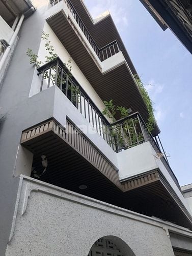 Nguyễn Văn Cừ Long Biên Ô TÔ – 75 M2 – 3 T – MT 5.9 M – Giá 9.9 Tỷ. 