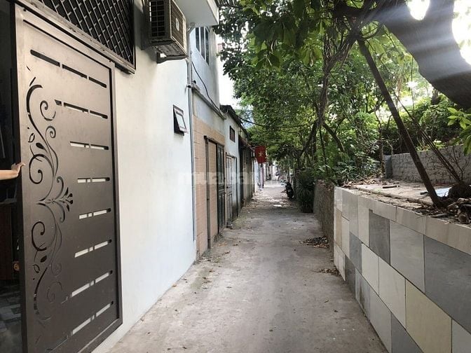 Nguyễn Văn Cừ Long Biên Ô TÔ – 75 M2 – 3 T – MT 5.9 M – Giá 9.9 Tỷ. 