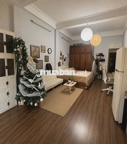 Bán Nhà Đống Đa - MẶT ĐƯỜNG - OTO  TRÁNH - Lô Góc - QH ổn định