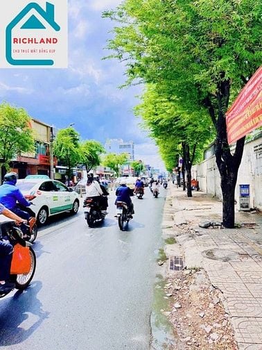 Cho thuê đất Mặt Tiền Nguyễn Thị Minh Khai, P.5, Q.3_DT:18mx34m