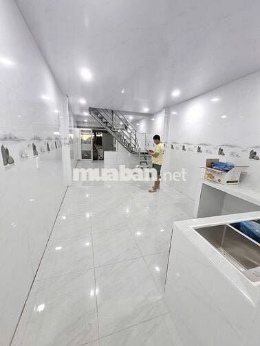 Chủ cho thuê nhà mới DT:4x16 giá 10tr/thg lầu ,HBC,TĐ
