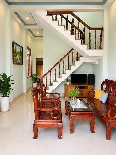 CHÍNH CHỦ BÁN NHÀ 1 TRỆT 1 LẦU - TỌA LẠC TẠI GẦN SÂN BAY CAM RANH