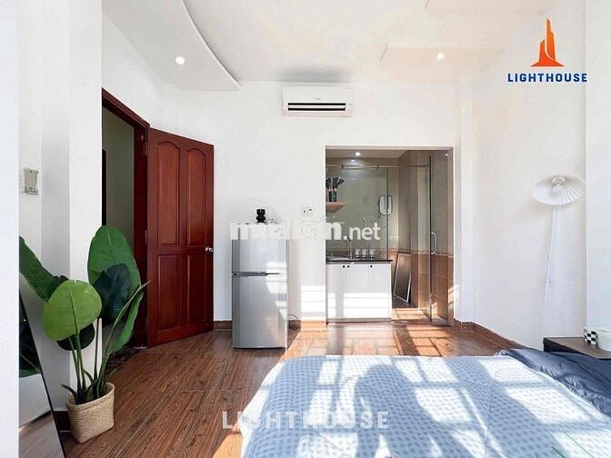 Cho Thuê Studio Siêu Chill Cửa Sổ Trời Ngay Lotte Mart Cộng Hoà