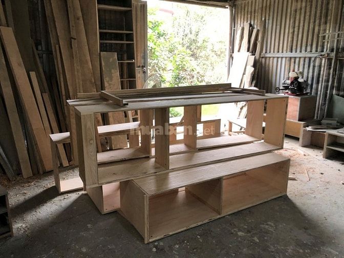 Cần gấp thợ mộc, có tay nghề kinh nghiệm gỗ tự nhiên bao ăn ở BC TPHCM